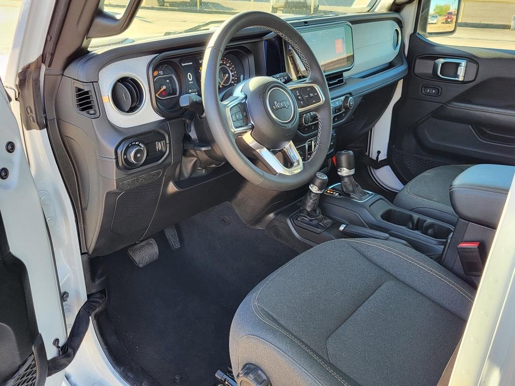 2025 Jeep Wrangler Sahara