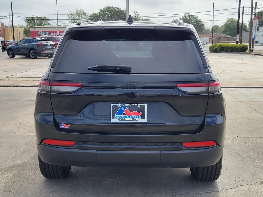 2023 Jeep Grand Cherokee Altitude 4x4