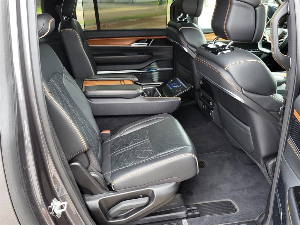 2024 Jeep Grand Wagoneer L Series III