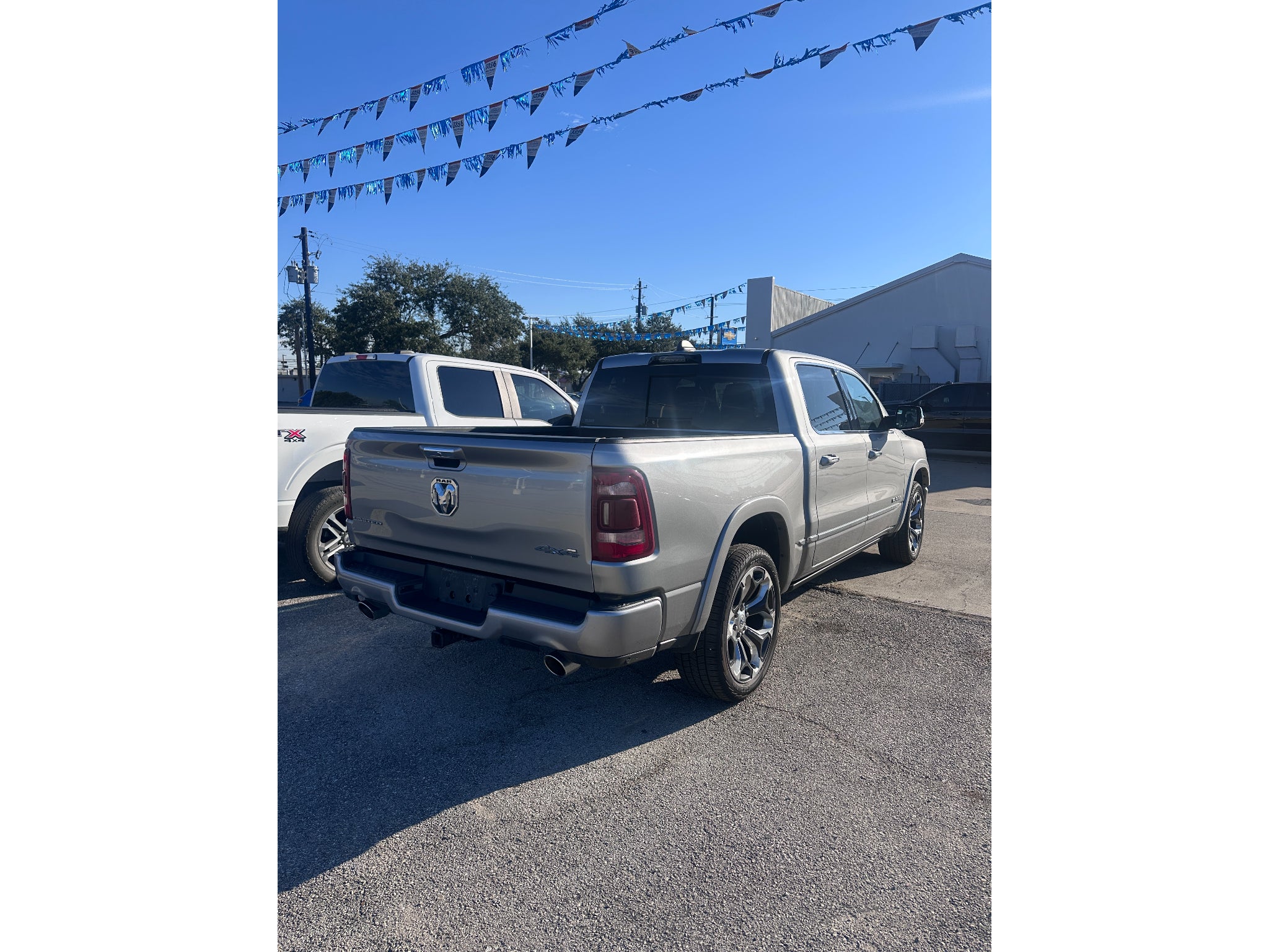 2022 RAM 1500 Limited Crew Cab 4x4 5'7" Box