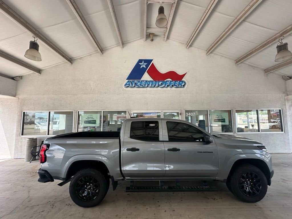 2025 Chevrolet Colorado WT/LT