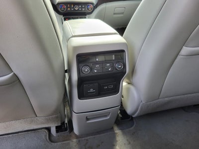 2022 GMC Acadia SLT