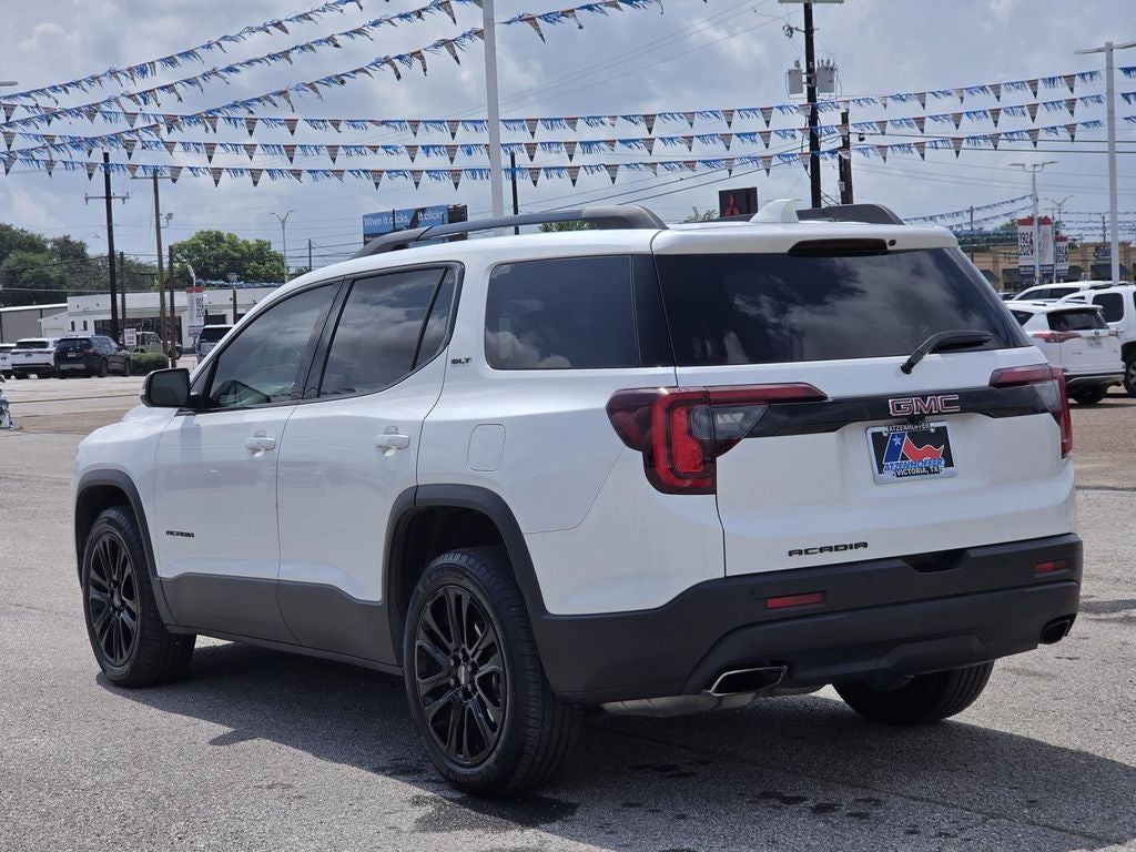 2023 GMC Acadia SLT