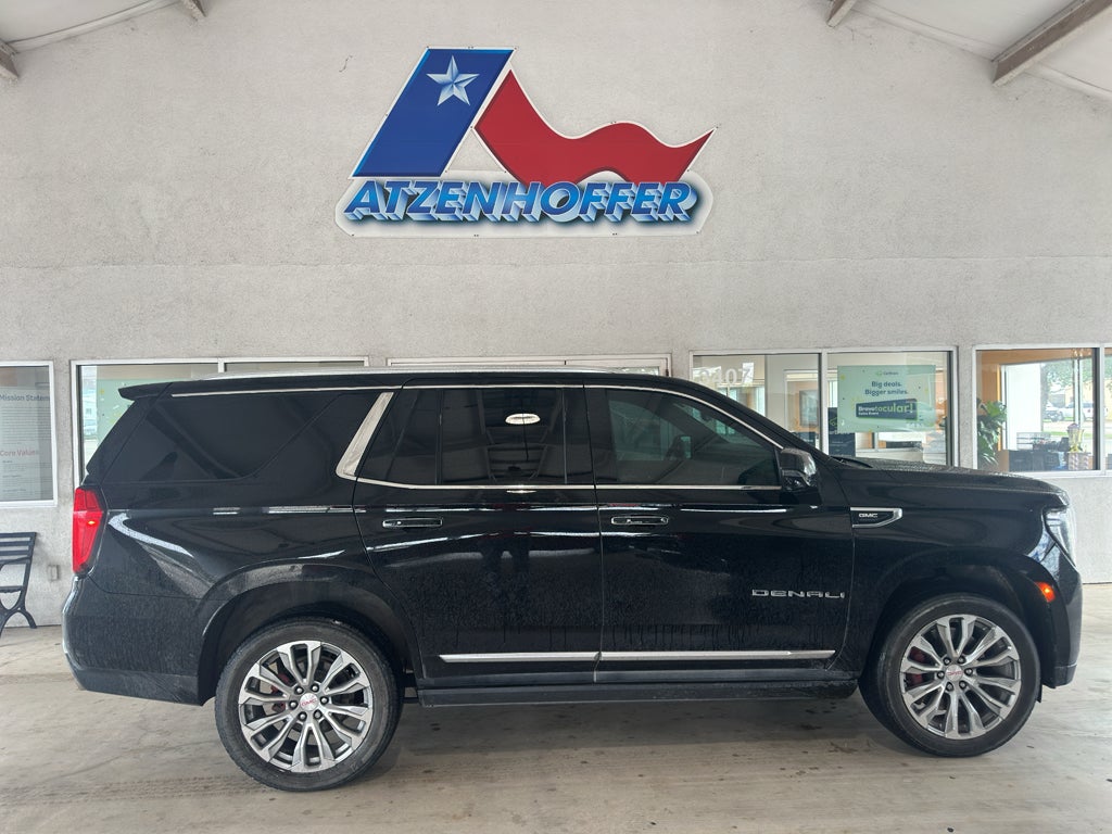 2022 GMC Yukon 4WD Denali's photo