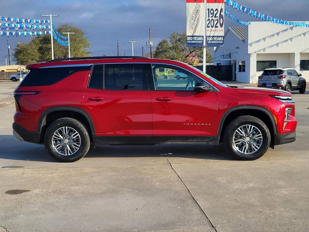 2024 Chevrolet Traverse LT
