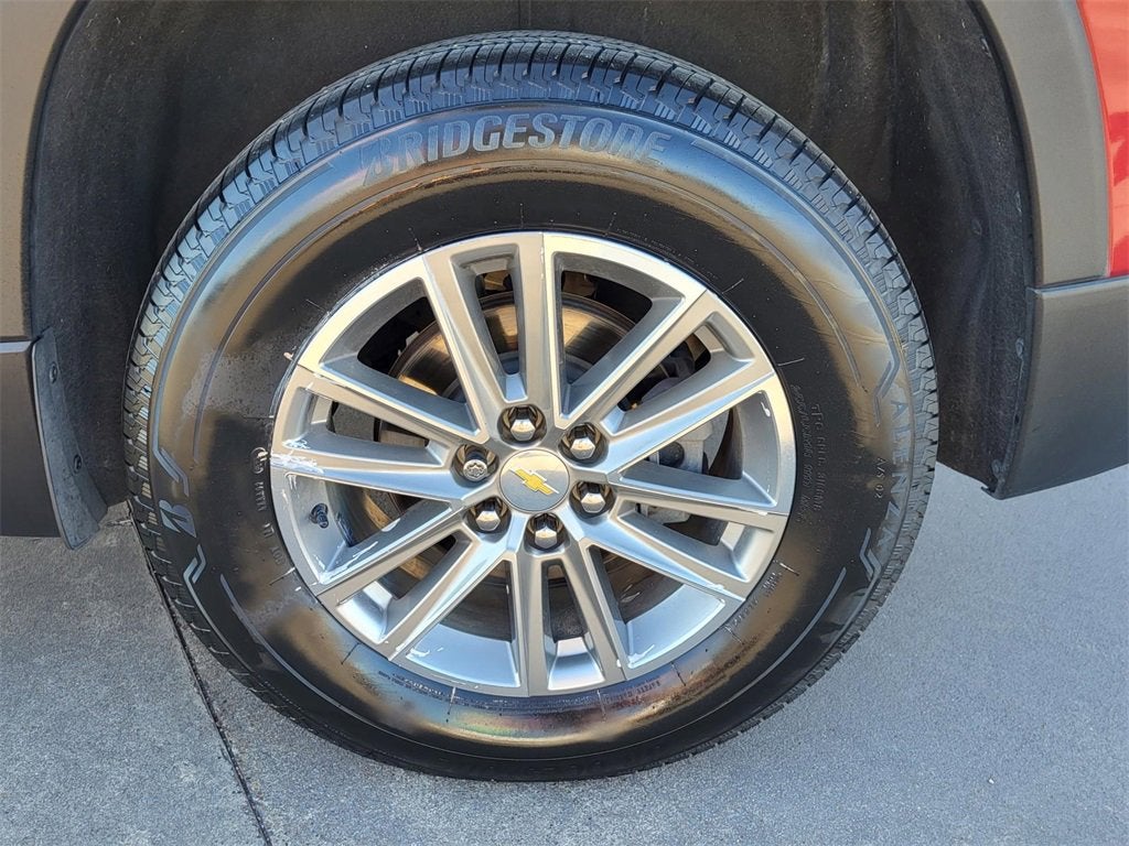 2022 Chevrolet Traverse LT Cloth