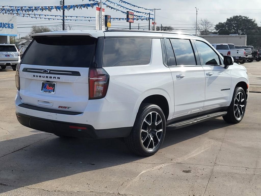 2024 Chevrolet Suburban RST