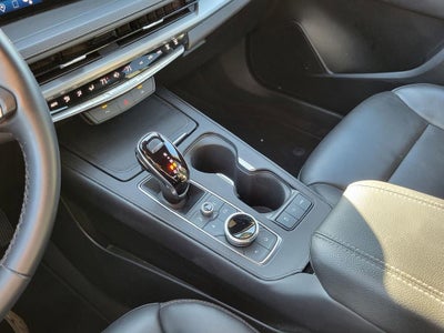 2025 Cadillac XT4 Premium Luxury