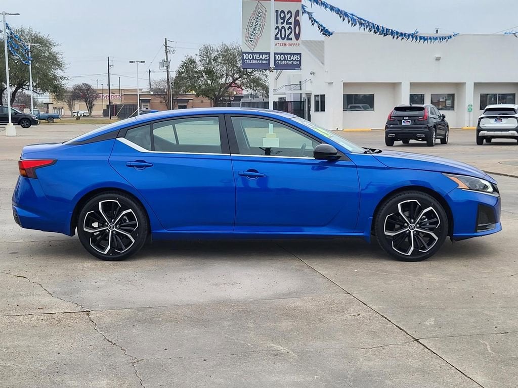 2025 Nissan Altima SR FWD