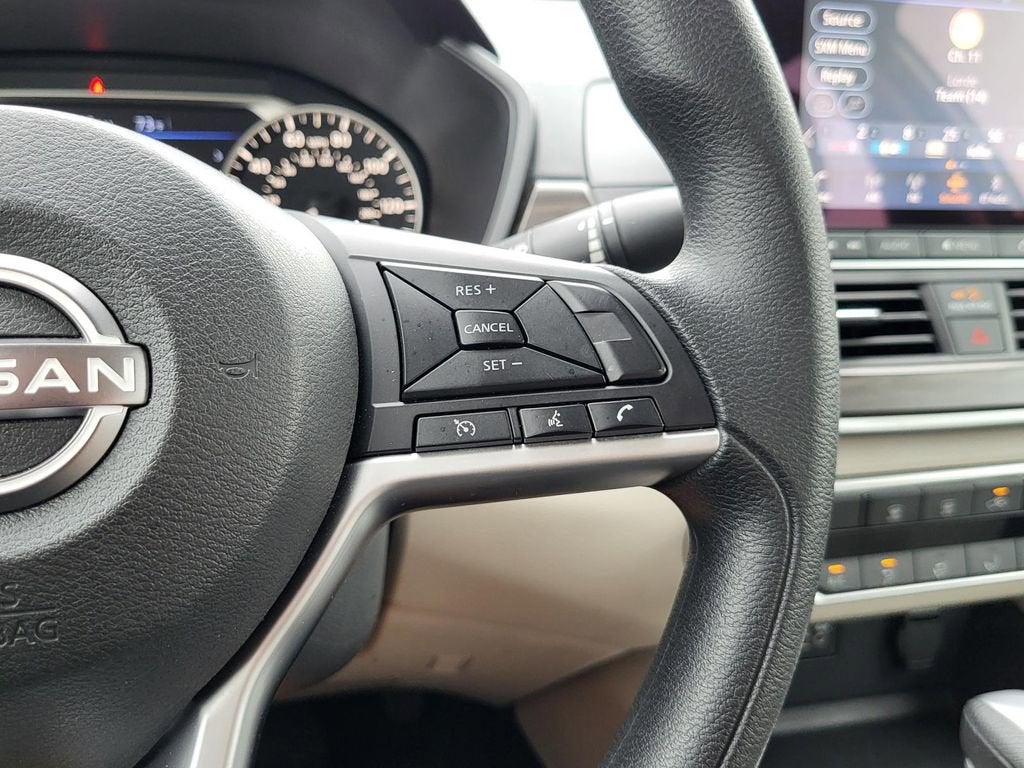 2025 Nissan Altima SV FWD