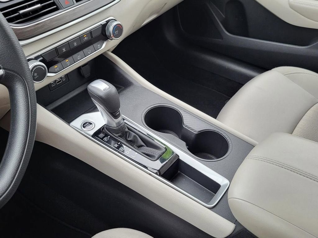 2025 Nissan Altima SV FWD