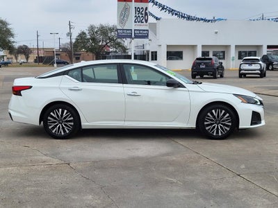 2025 Nissan Altima SV FWD