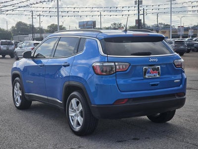 2022 Jeep Compass Latitude FWD