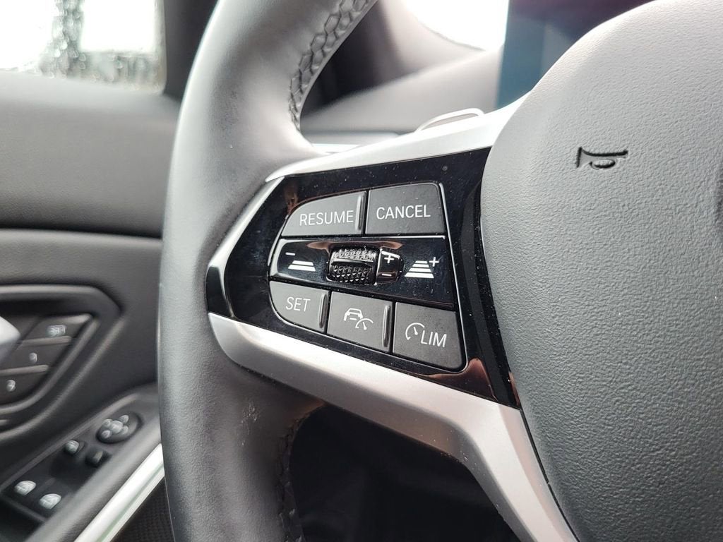 2025 BMW 3 Series 330i