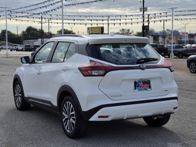 2024 Nissan Kicks SR