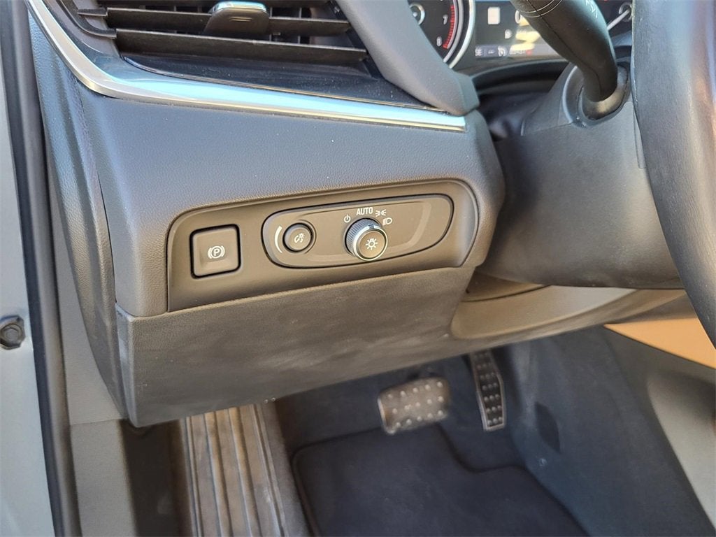 2020 Buick Enclave Essence