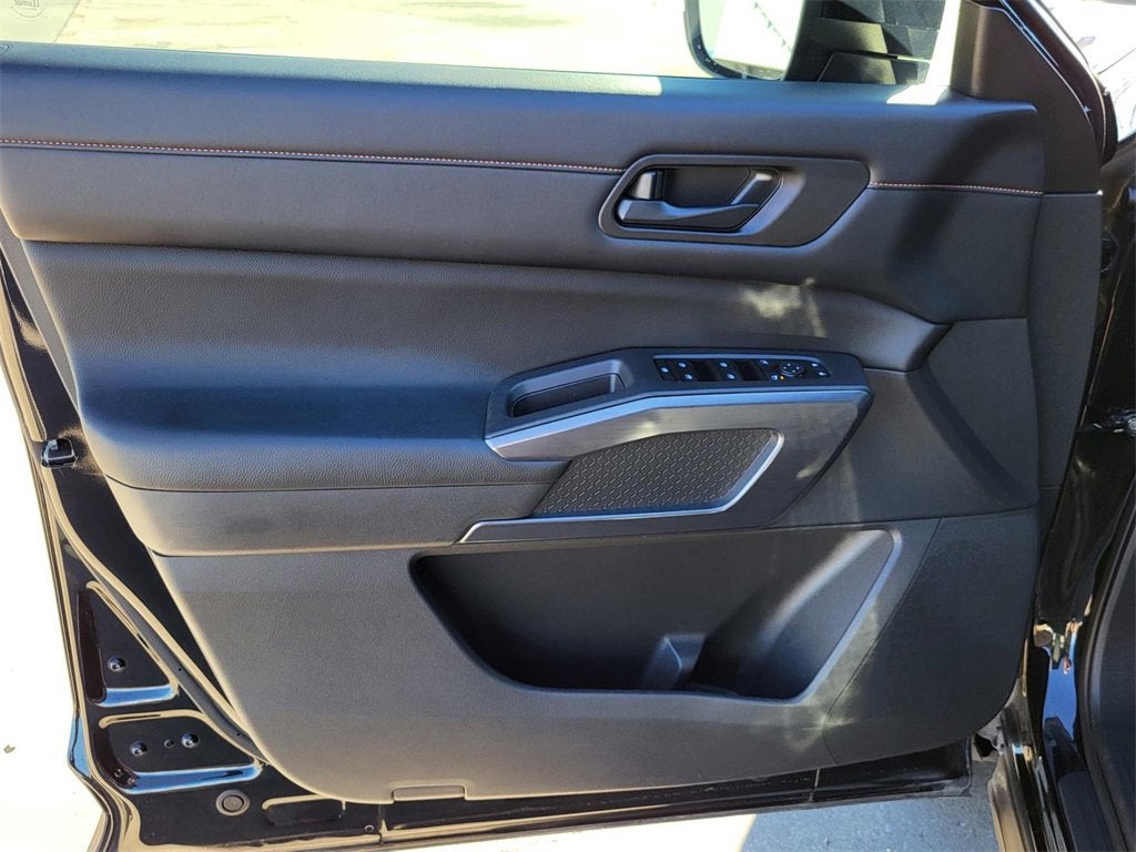 2023 Nissan Pathfinder Rock Creek 4WD