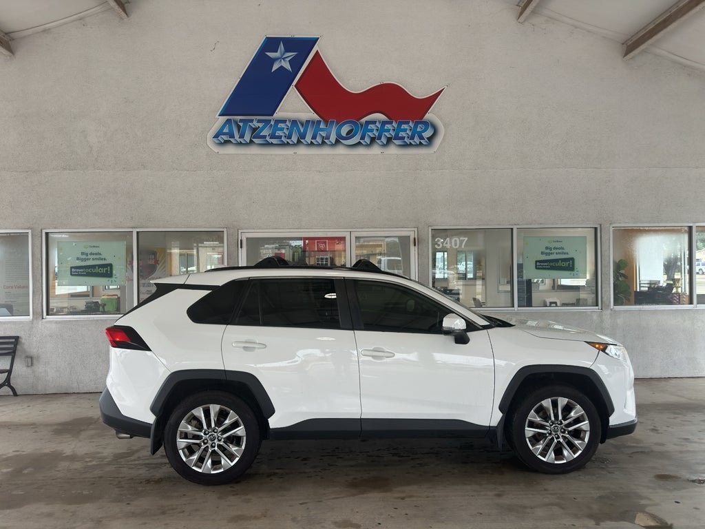2019 Toyota RAV4 XLE Premium