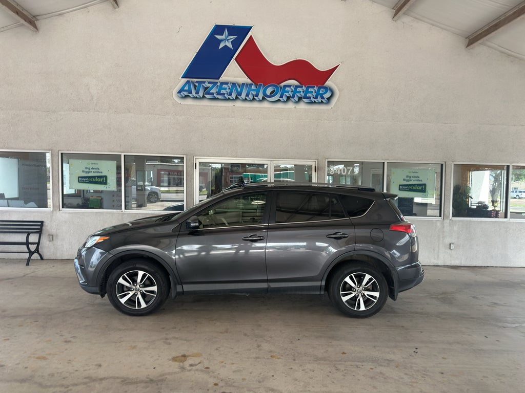 2017 Toyota RAV4 XLE
