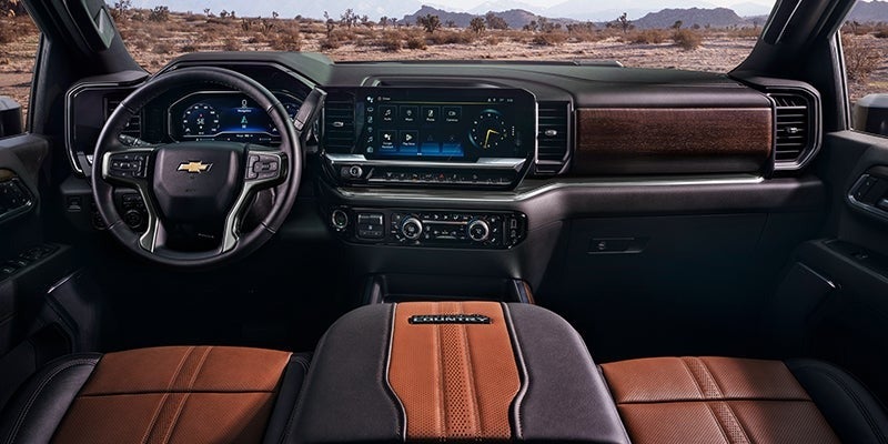 Step Inside the Chevrolet Silverado HD